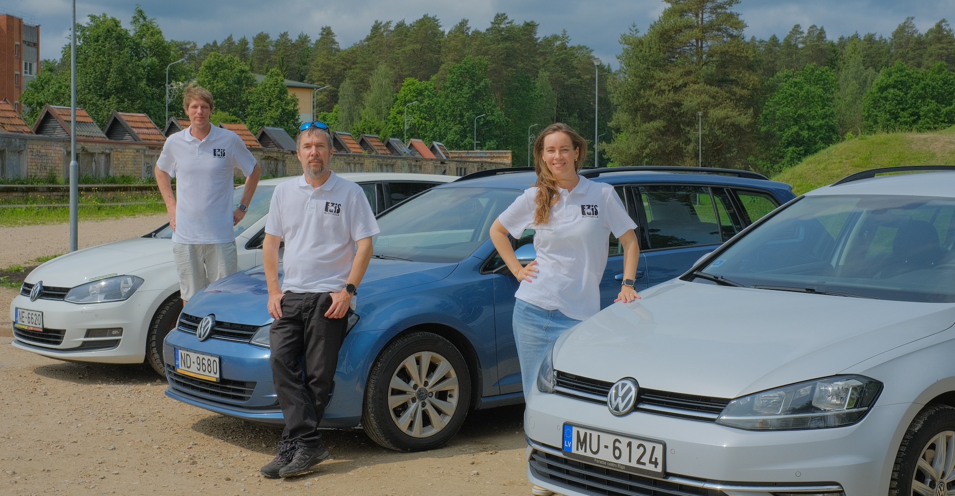 Ezis autoskola instruktori